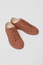 Load image into Gallery viewer, R-KIND VEGAN - MARS RUSTIC GRAINED TRAINER