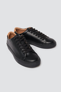 R-KIND VEGAN MERCURY BLACK TRAINER