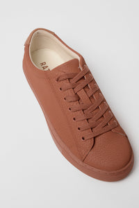 R-KIND VEGAN - MARS RUSTIC GRAINED TRAINER