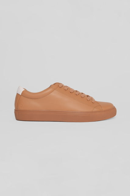 R-KIND VEGAN VENUS CAMEL TRAINER