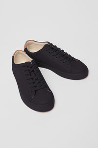 R-KIND VEGAN - MERCURY BLACK GRAINED TRAINER