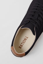 Load image into Gallery viewer, R-KIND VEGAN - MERCURY BLACK GRAINED TRAINER
