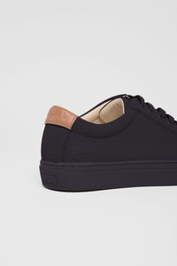 R-KIND VEGAN - MERCURY BLACK GRAINED TRAINER